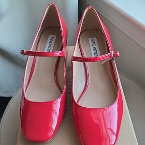 Steve Madden Glossy Red Hawke Pumps 9.5 Worn Once